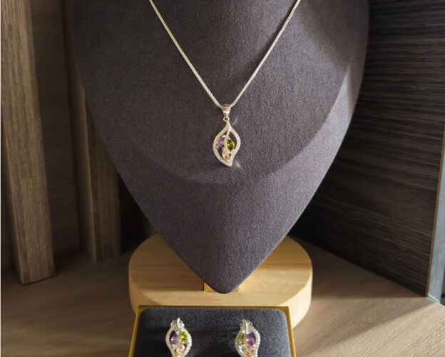 conjunto hoja tricolor